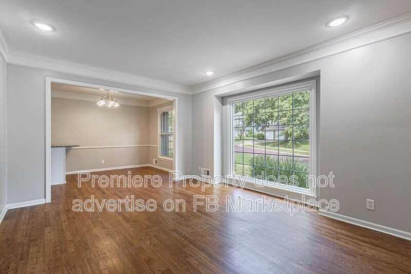 10727 W 101st Ter - Photo 3 of 19