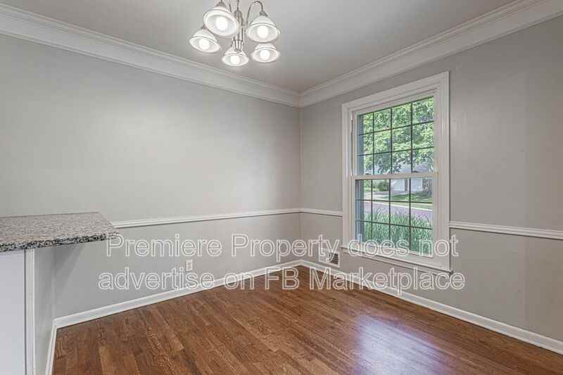 10727 W 101st Ter - Photo 4 of 19
