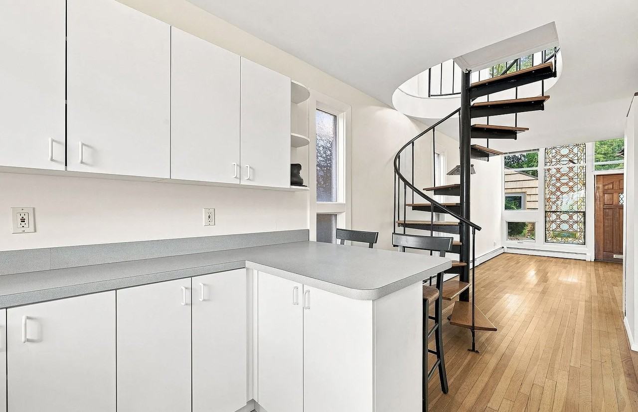 33 Tier St #1 - Photo 4 of 13