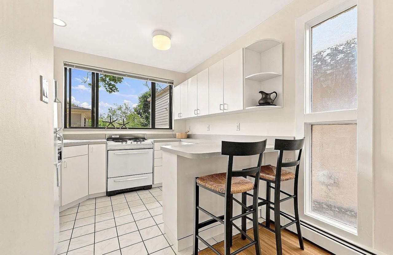 33 Tier St #1 - Photo 5 of 13