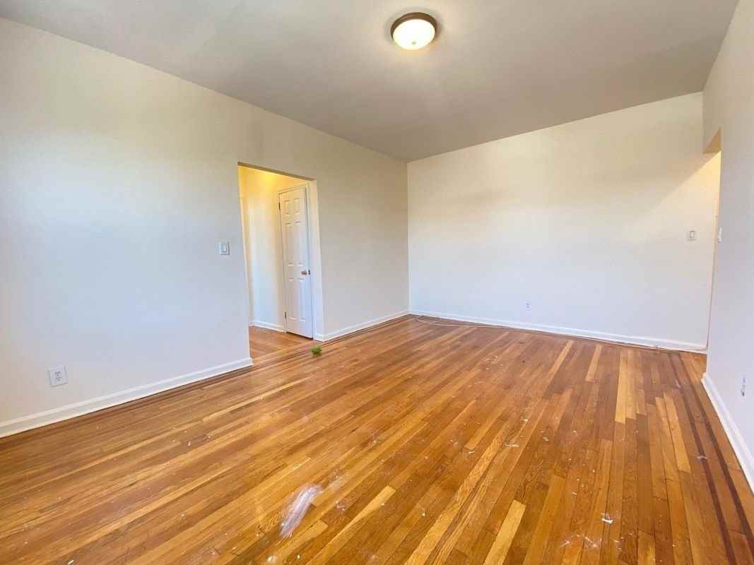 618 W 143rd St - Photo 7 of 8