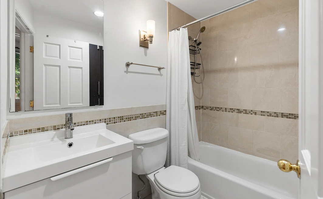 1572 Commonwealth Ave - Photo 2 of 2