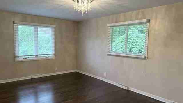 524 Hillsboro Pkwy - Photo 6 of 10