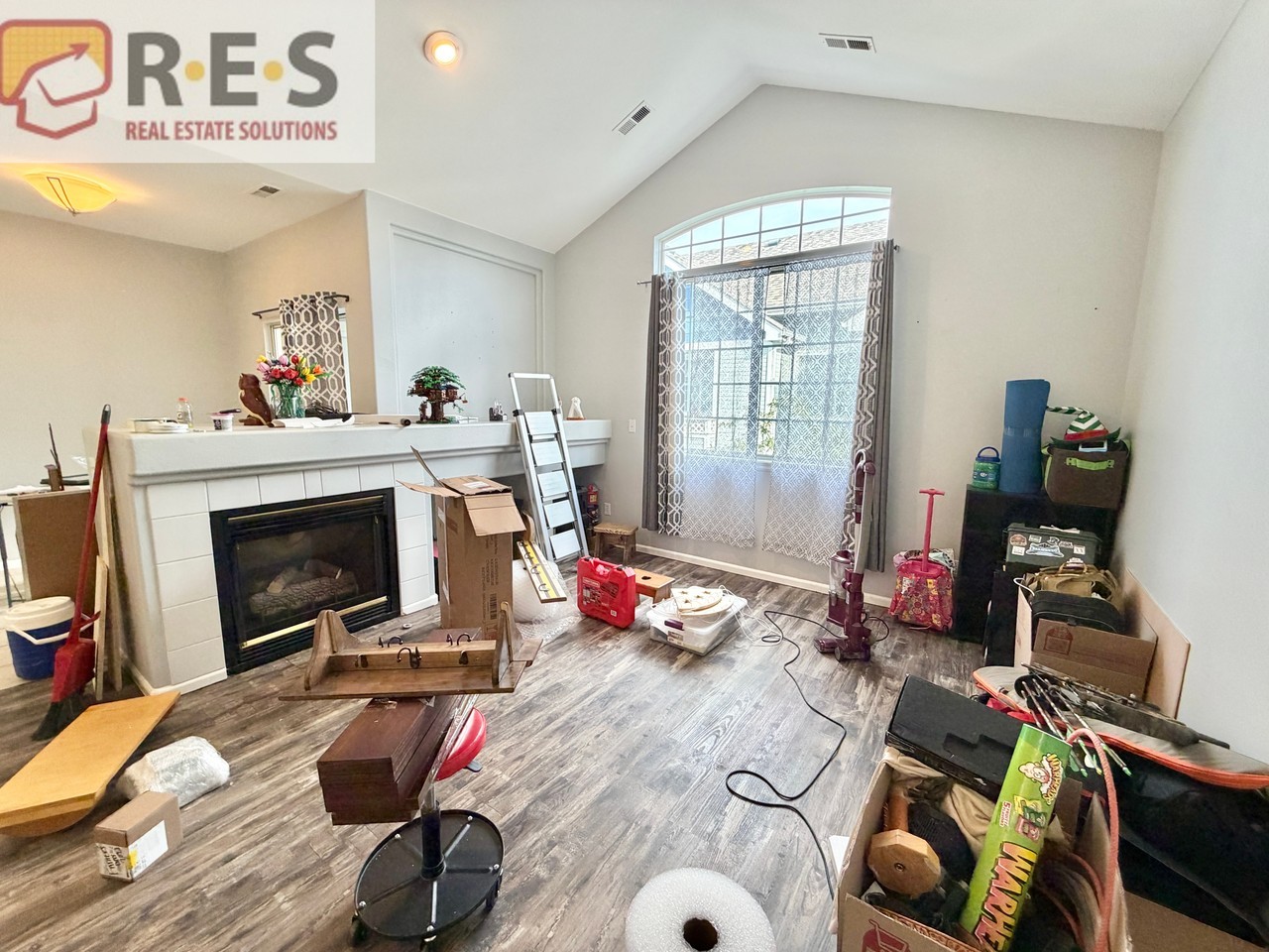12915 Lafayette St #B - Photo 4 of 13