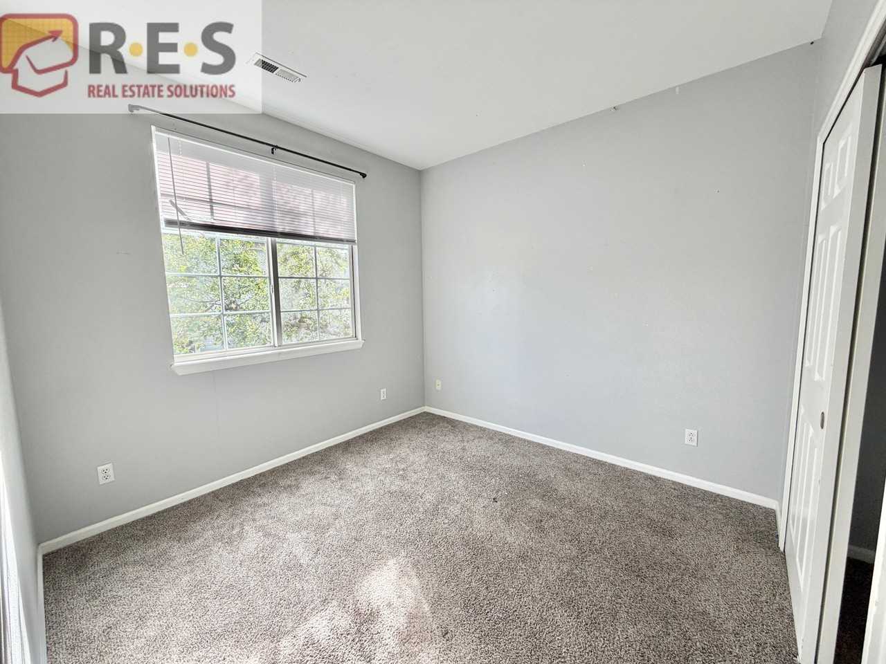 12915 Lafayette St #B - Photo 6 of 13