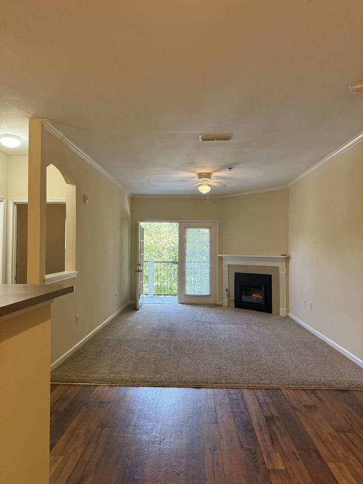 200 Vista Lake Dr #304 - Photo 2 of 13