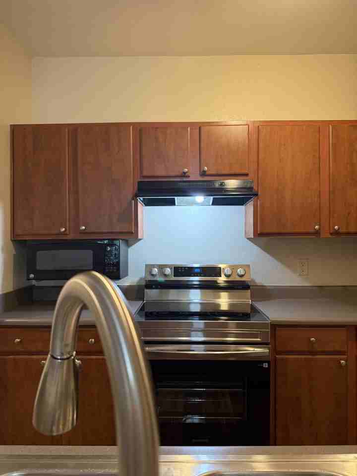 200 Vista Lake Dr #304 - Photo 5 of 13