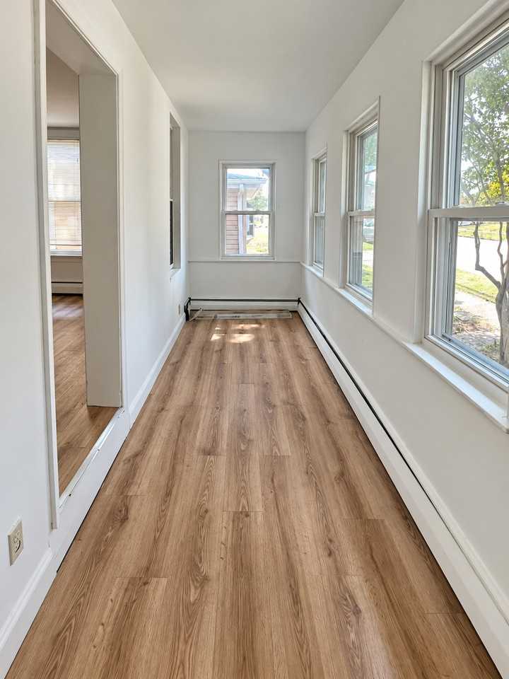 331 Massasoit St - Photo 3 of 18