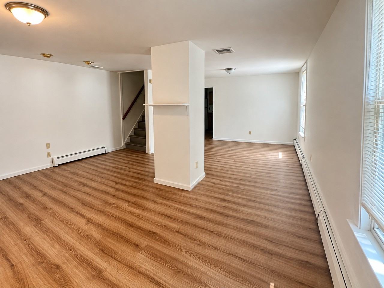 331 Massasoit St - Photo 6 of 18