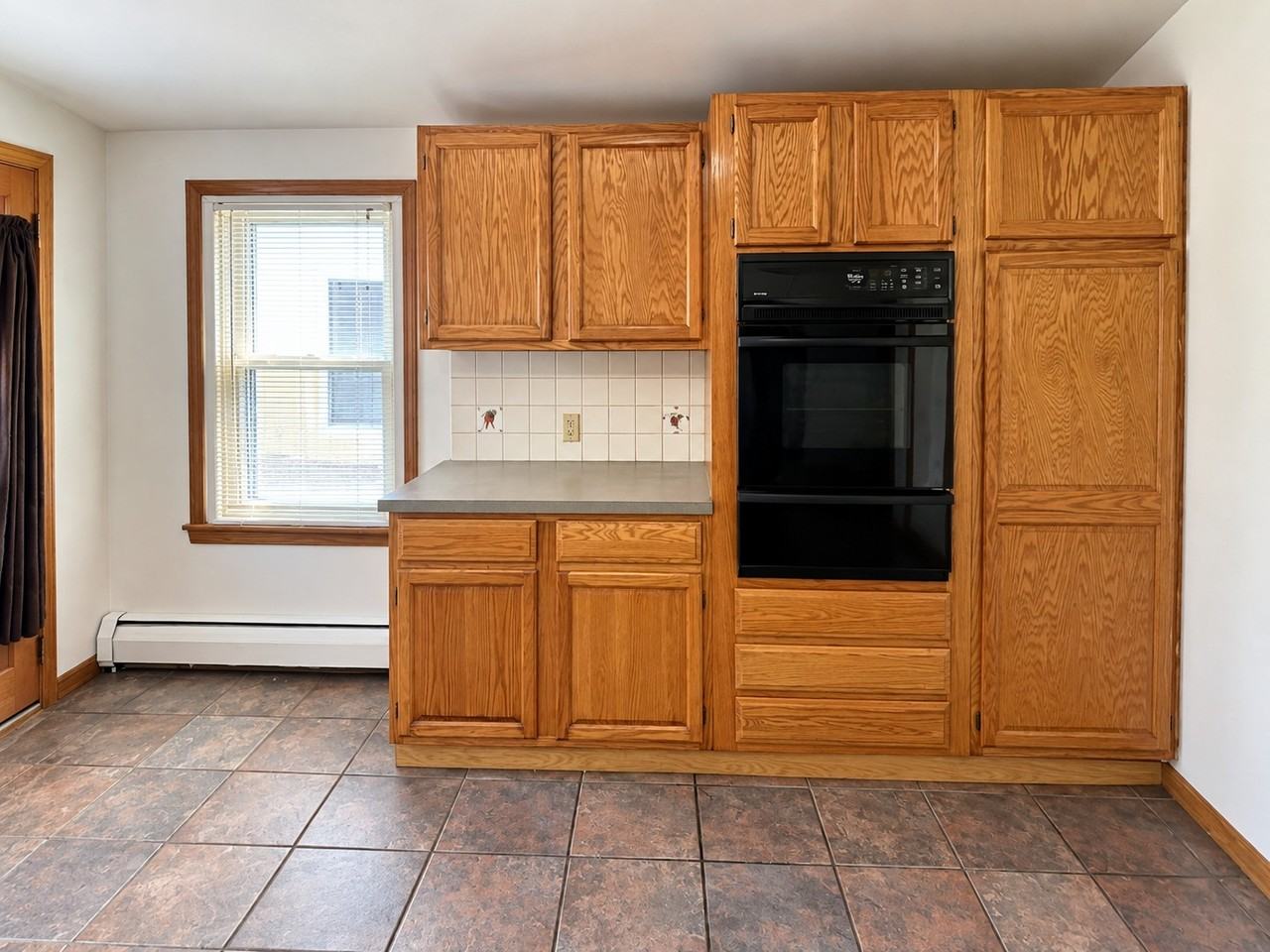331 Massasoit St - Photo 7 of 18