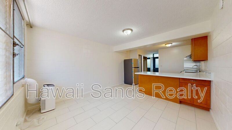 39 Hialoa St #103 - Photo 2 of 27