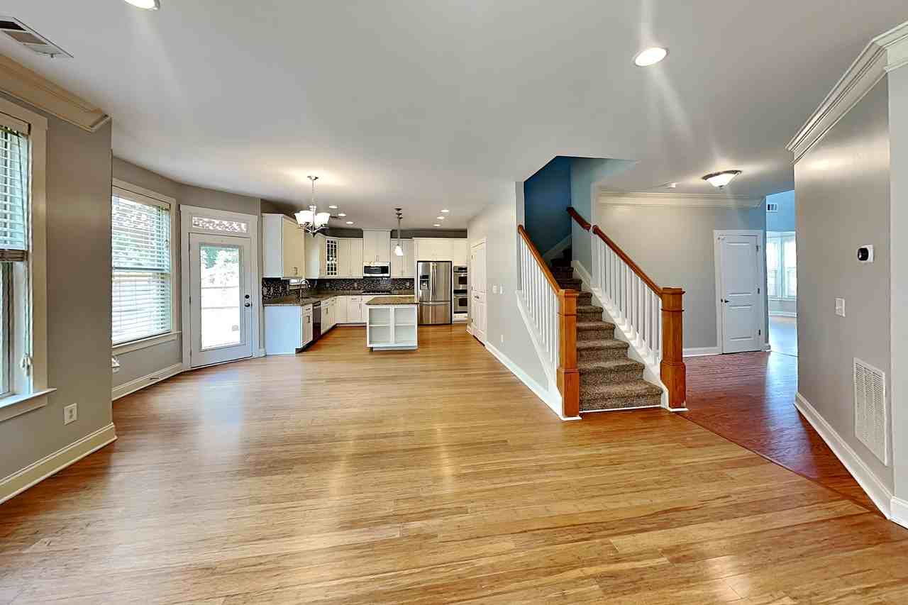 2110 Old Georgian Ter Nw - Photo 3 of 29
