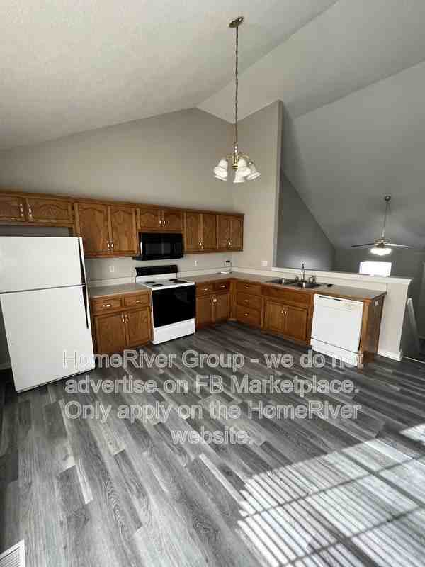 5503 Nw 86th Ct - Photo 5 of 10