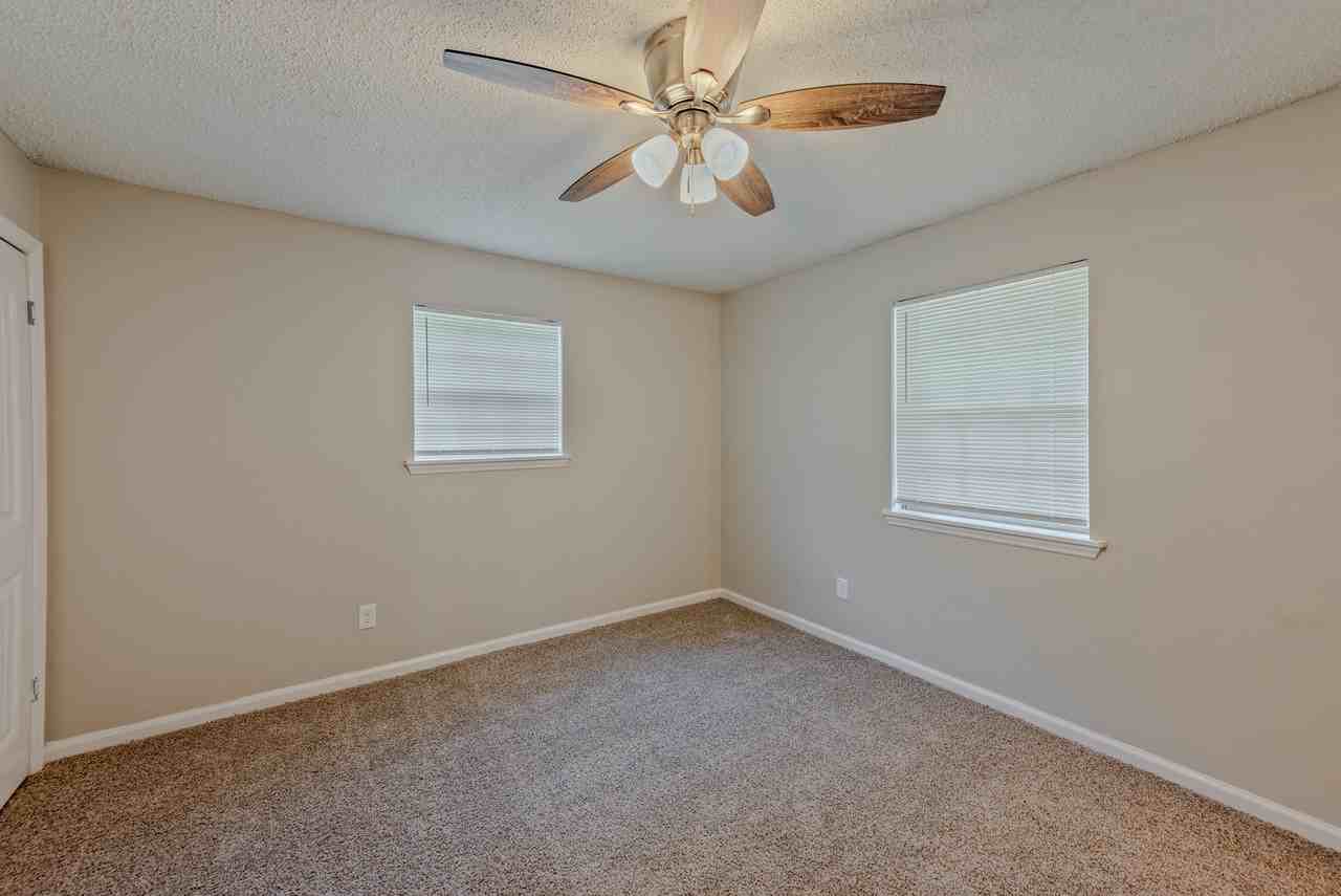 1602 Harmon Dr - Photo 6 of 14