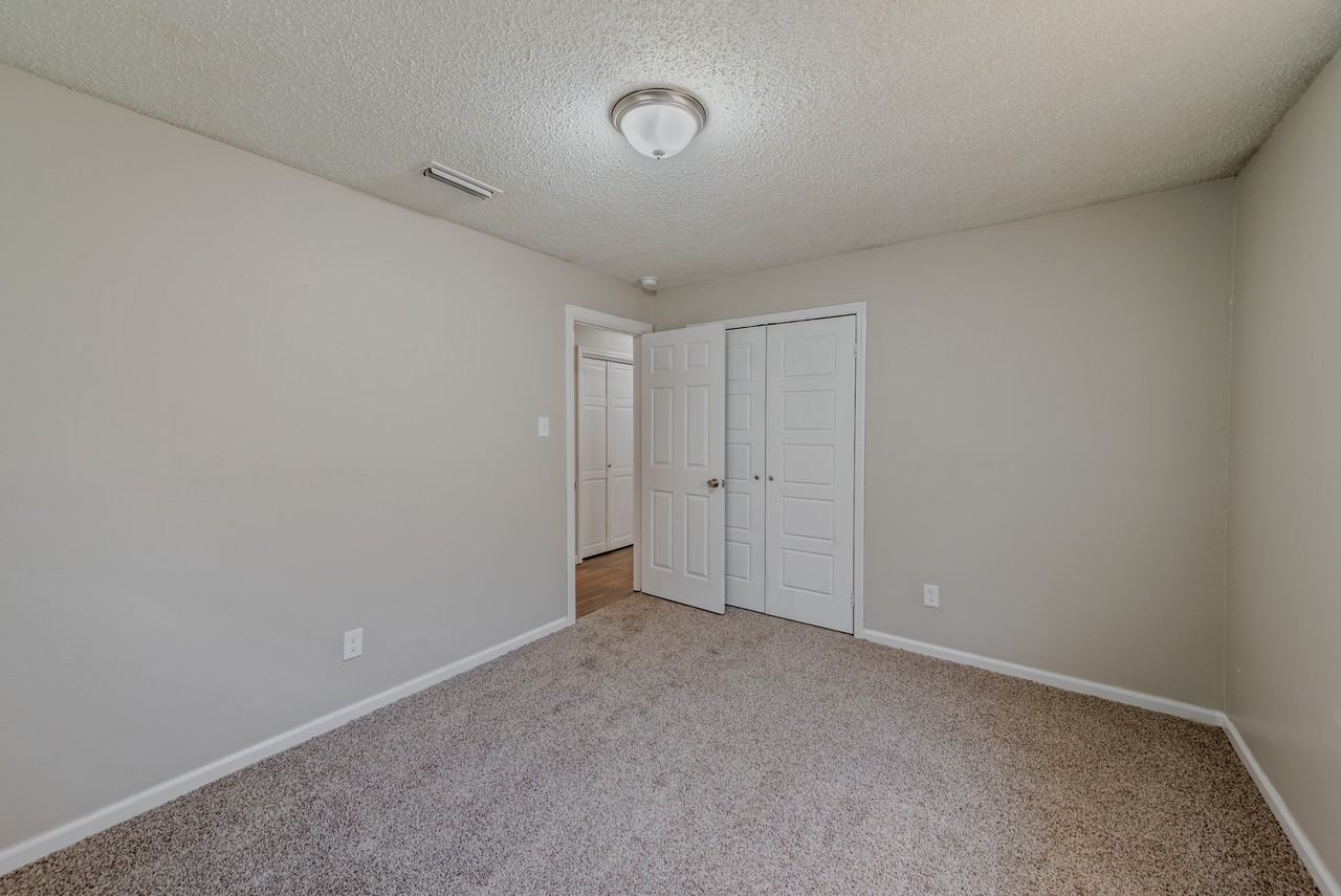 1602 Harmon Dr - Photo 7 of 14