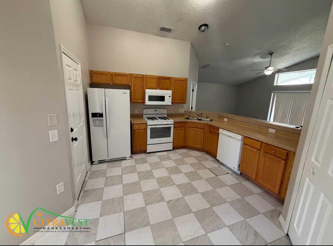 138 Garberia Dr - Photo 2 of 11