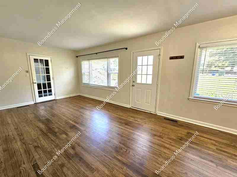 561 Allendale Dr - Photo 2 of 14