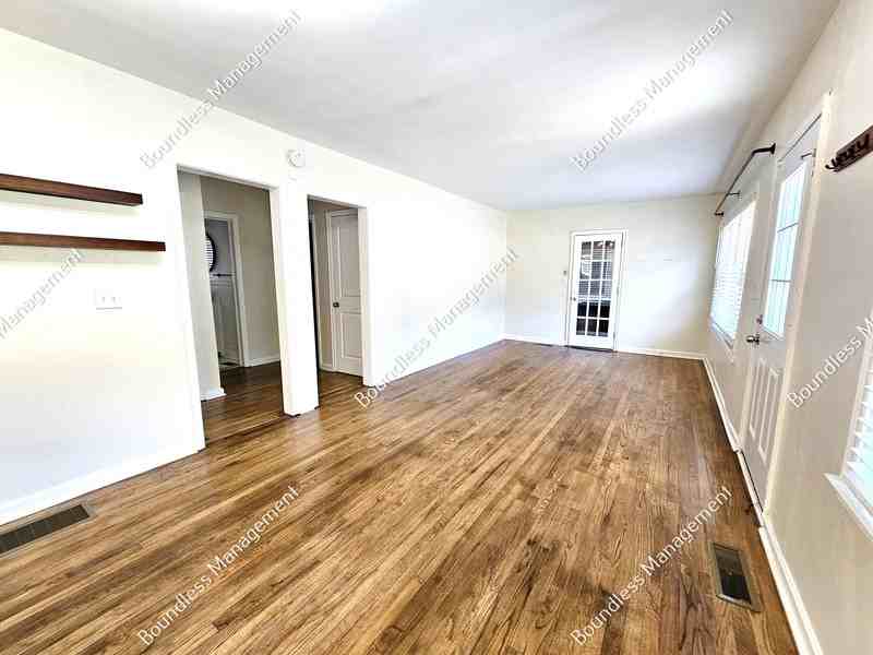 561 Allendale Dr - Photo 3 of 14