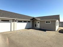 124 Sw Jenn Way - Photo 1 of 1