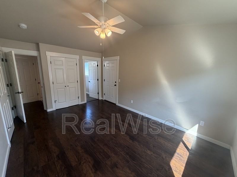 124 Sw Jenn Way - Photo 7 of 17