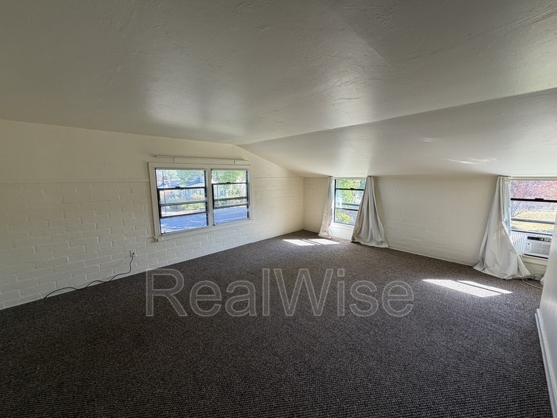 1628 Leonard Rd #3 - Photo 7 of 21