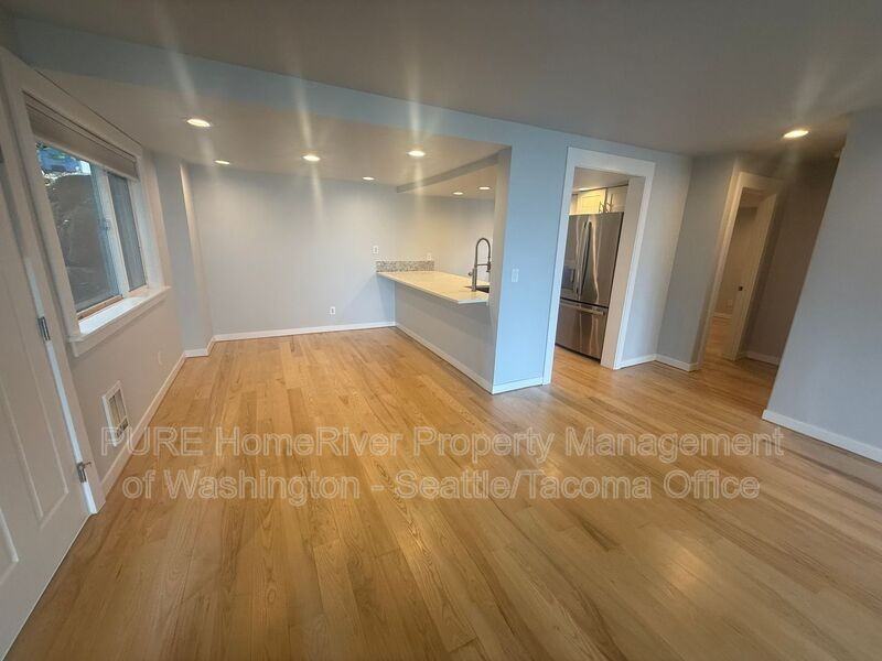 3306 Lake Washington Blvd N #1 - Photo 6 of 29