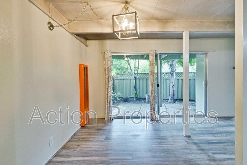 278 Monroe Dr #31 - Photo 5 of 18