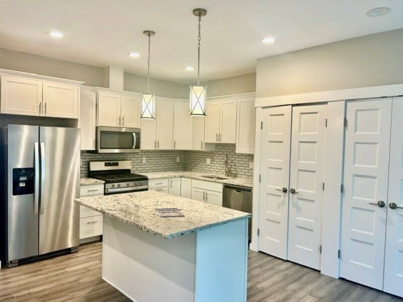 5683 Sunstone Pl #102 - Photo 4 of 23