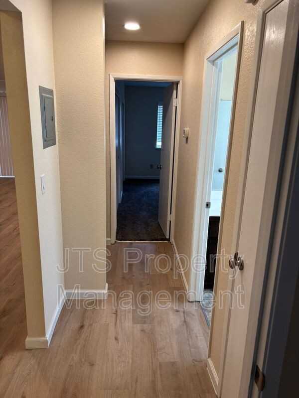 5512 Mike Arthur Ct - Photo 6 of 8