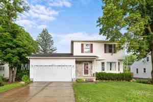 featured image of 303 S Saginaw St
