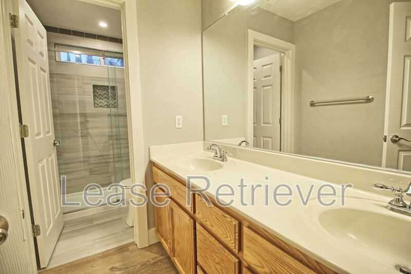 2359 Riviera Ct - Photo 5 of 34
