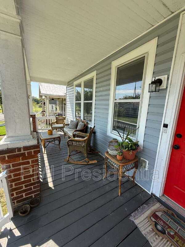 1430 N 19th St - Photo 4 of 17