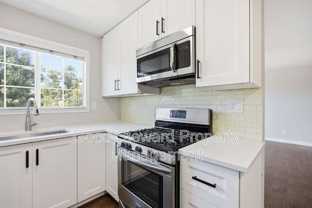 1500 E Spruce St #D - Photo 1 of 1
