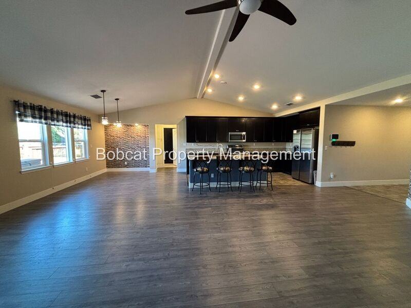 6515 Copper Mountain Dr - Photo 7 of 50