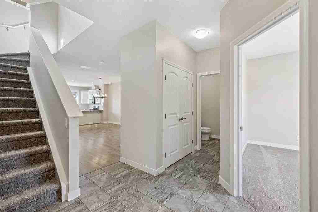 37 Masters St Se - Photo 2 of 22