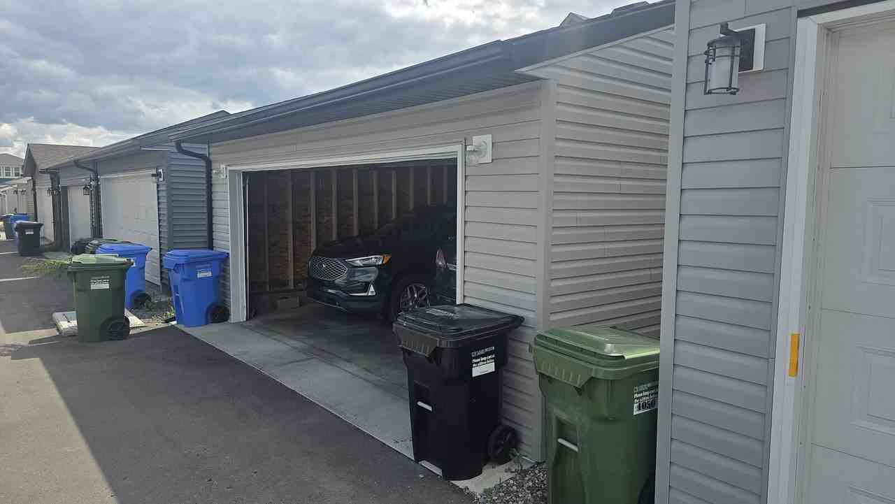 1046 Carrington Blvd Nw - Photo 4 of 8