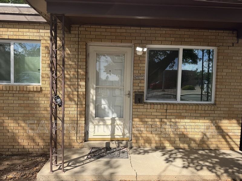 8003 Constitution Ave Ne - Photo 2 of 13