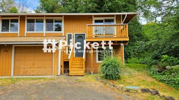 featured image of 4629 Beach Dr E