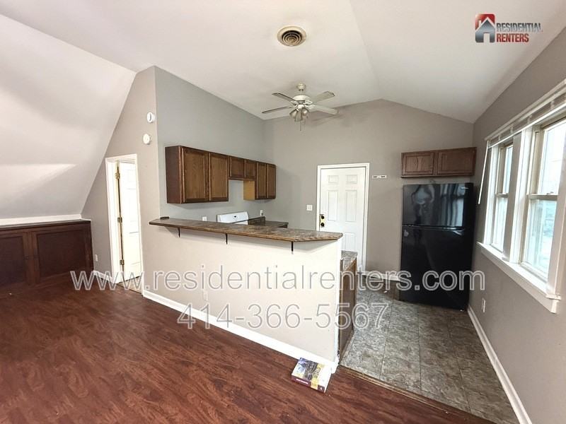 2804 N Palmer St - Photo 4 of 11