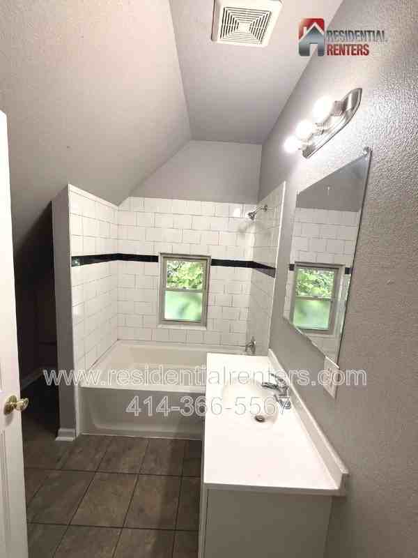 2804 N Palmer St - Photo 5 of 11