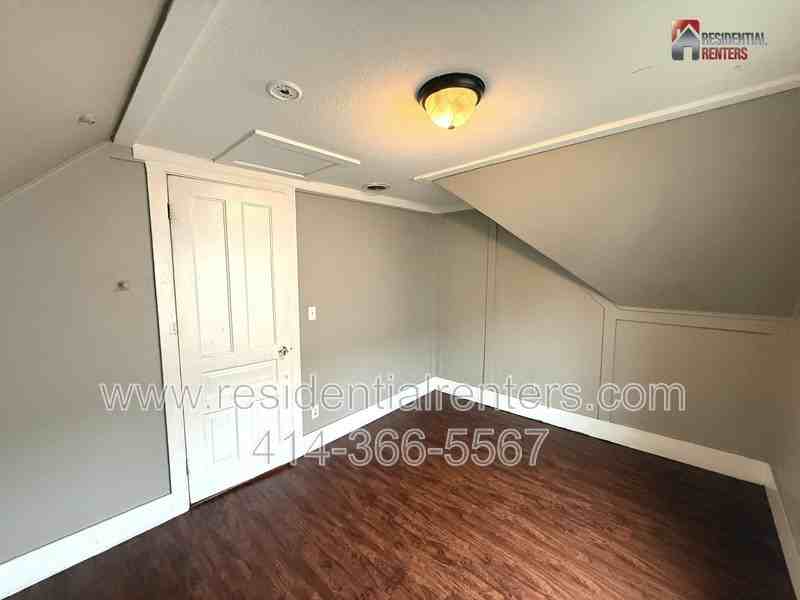 2804 N Palmer St - Photo 6 of 11