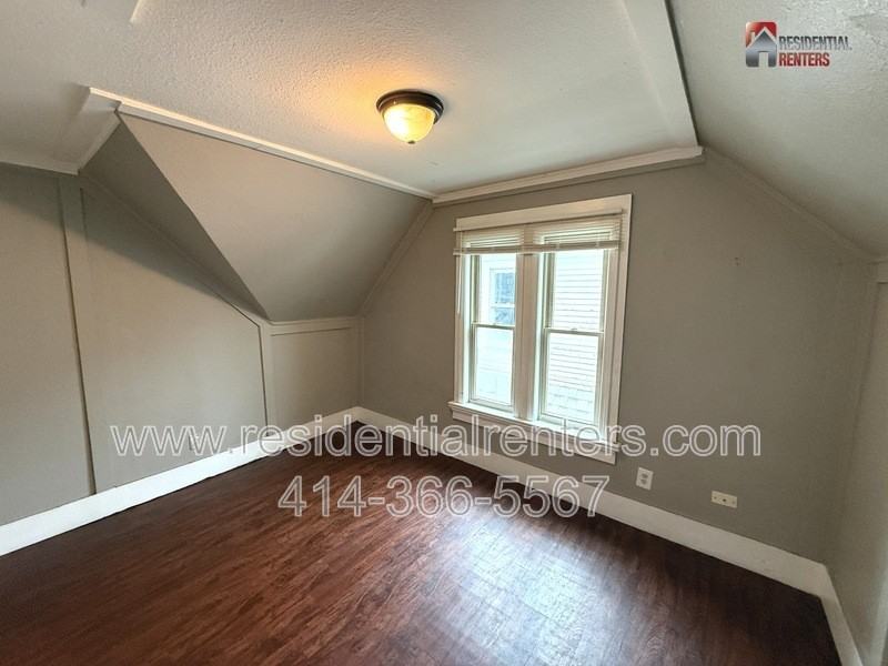 2804 N Palmer St - Photo 7 of 11