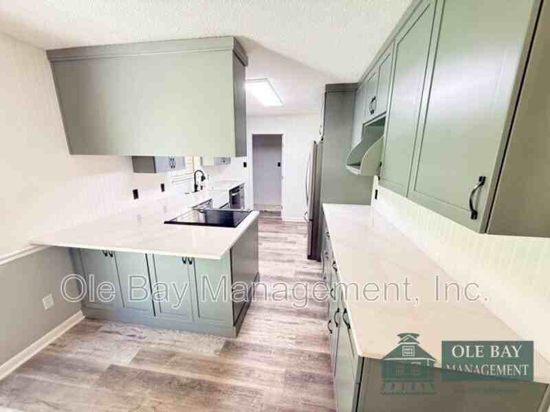 3149 Cottage Ln - Photo 5 of 12