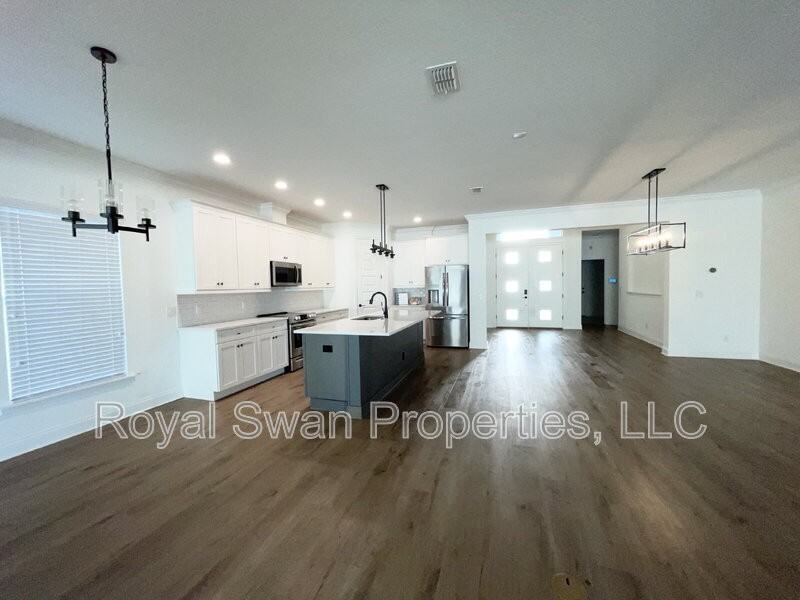 929 Clearview Ave - Photo 6 of 26