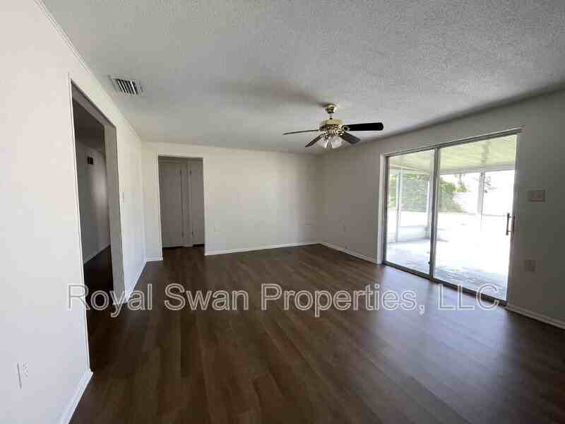 303 Thornwood Way - Photo 4 of 21