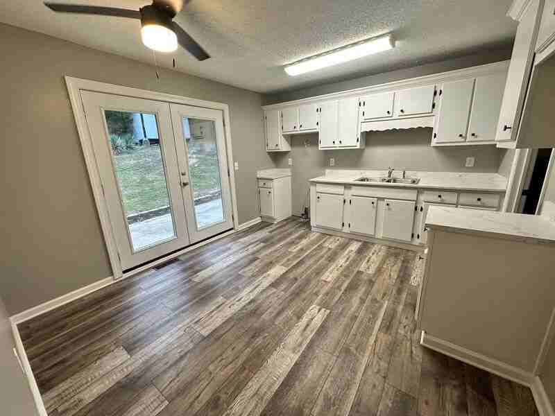 5997 Amber Hills Rd - Photo 4 of 11