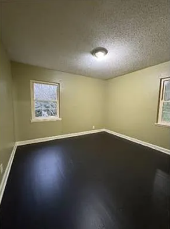 7801 Vienna Ave - Photo 3 of 8
