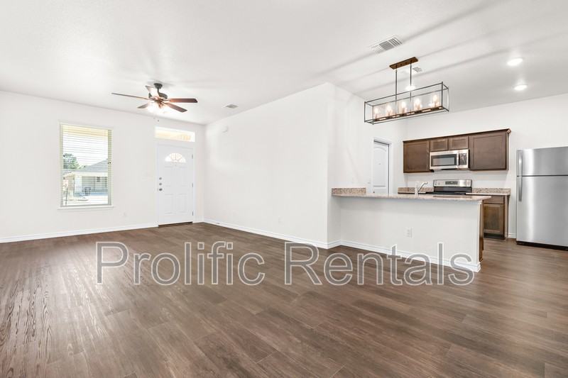 5003 Rose Garden Loop - Photo 5 of 27