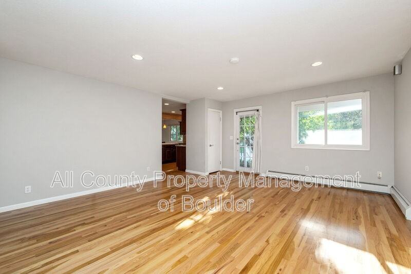 1192 Quince Ave - Photo 4 of 25