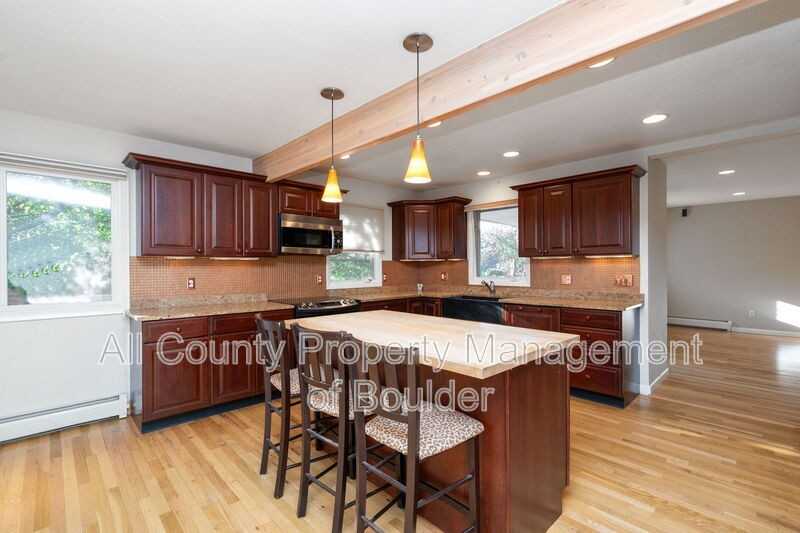 1192 Quince Ave - Photo 7 of 25